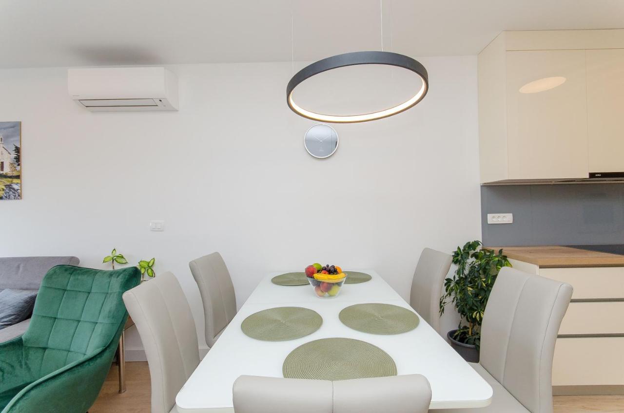 Modern Living Apartment Airy 스플리트 외부 사진