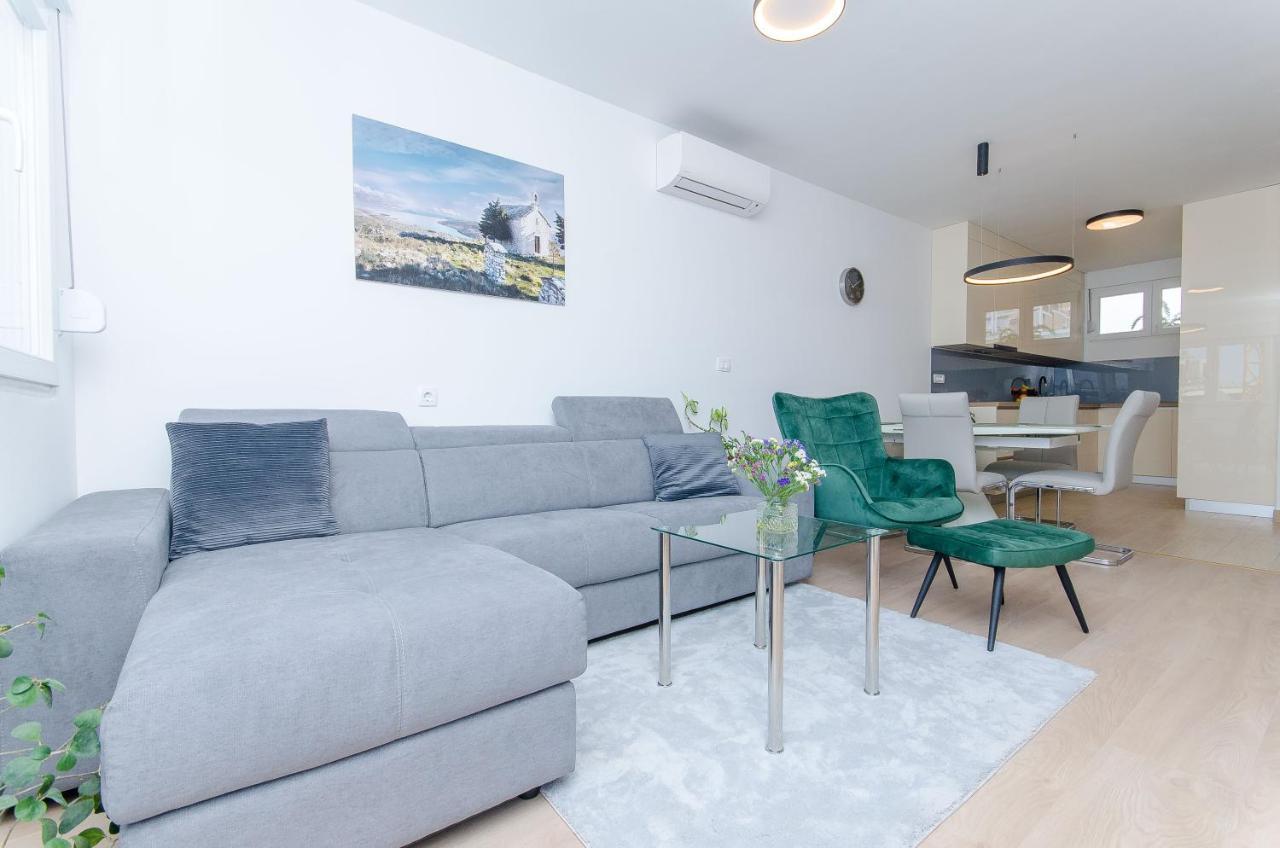 Modern Living Apartment Airy 스플리트 외부 사진